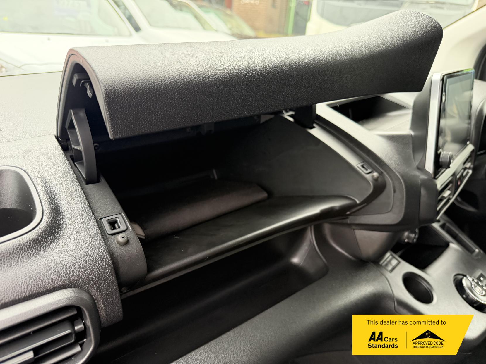 Vauxhall Combo 1.5 Turbo D 2000 Sportive Panel Van 4dr Diesel Auto L1 H1 Euro 6 (s/s) (130 ps)