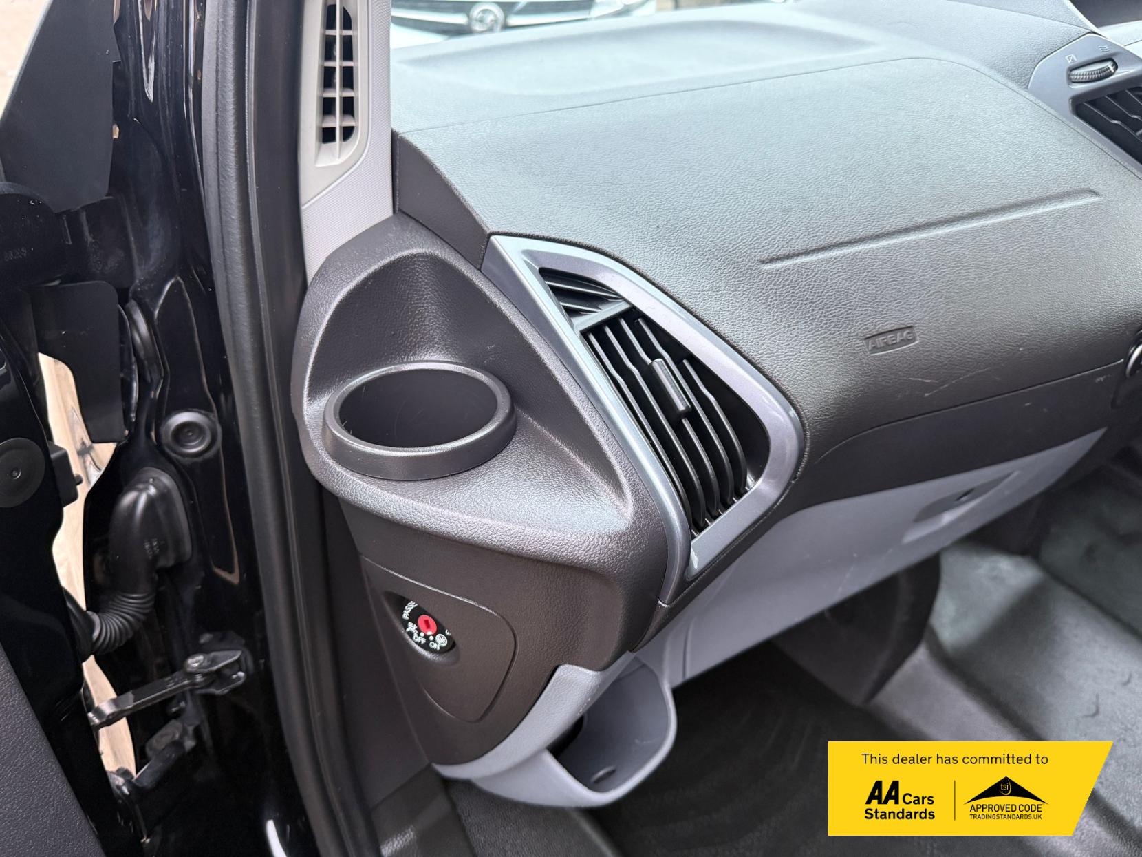 Ford Transit Custom 2.0 TDCi 290 Limited Panel Van 5dr Diesel Manual L2 H2 (157 g/km, 128 bhp)