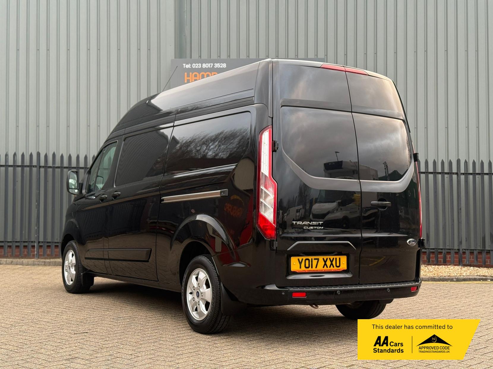 Ford Transit Custom 2.0 TDCi 290 Limited Panel Van 5dr Diesel Manual L2 H2 (157 g/km, 128 bhp)