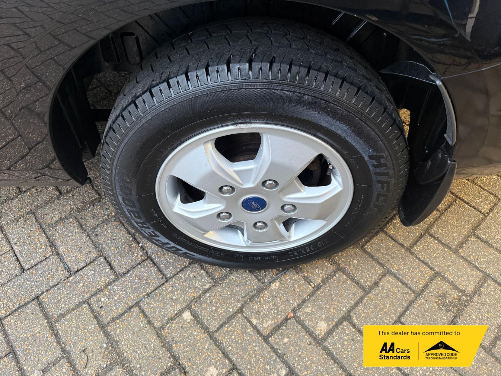 Ford Transit Custom 2.0 TDCi 290 Limited Panel Van 5dr Diesel Manual L2 H2 (157 g/km, 128 bhp)