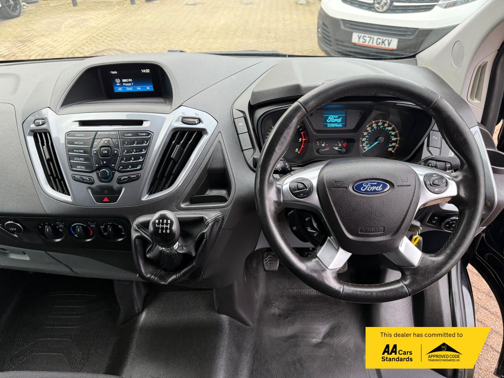 Ford Transit Custom 2.0 TDCi 290 Limited Panel Van 5dr Diesel Manual L2 H2 (157 g/km, 128 bhp)