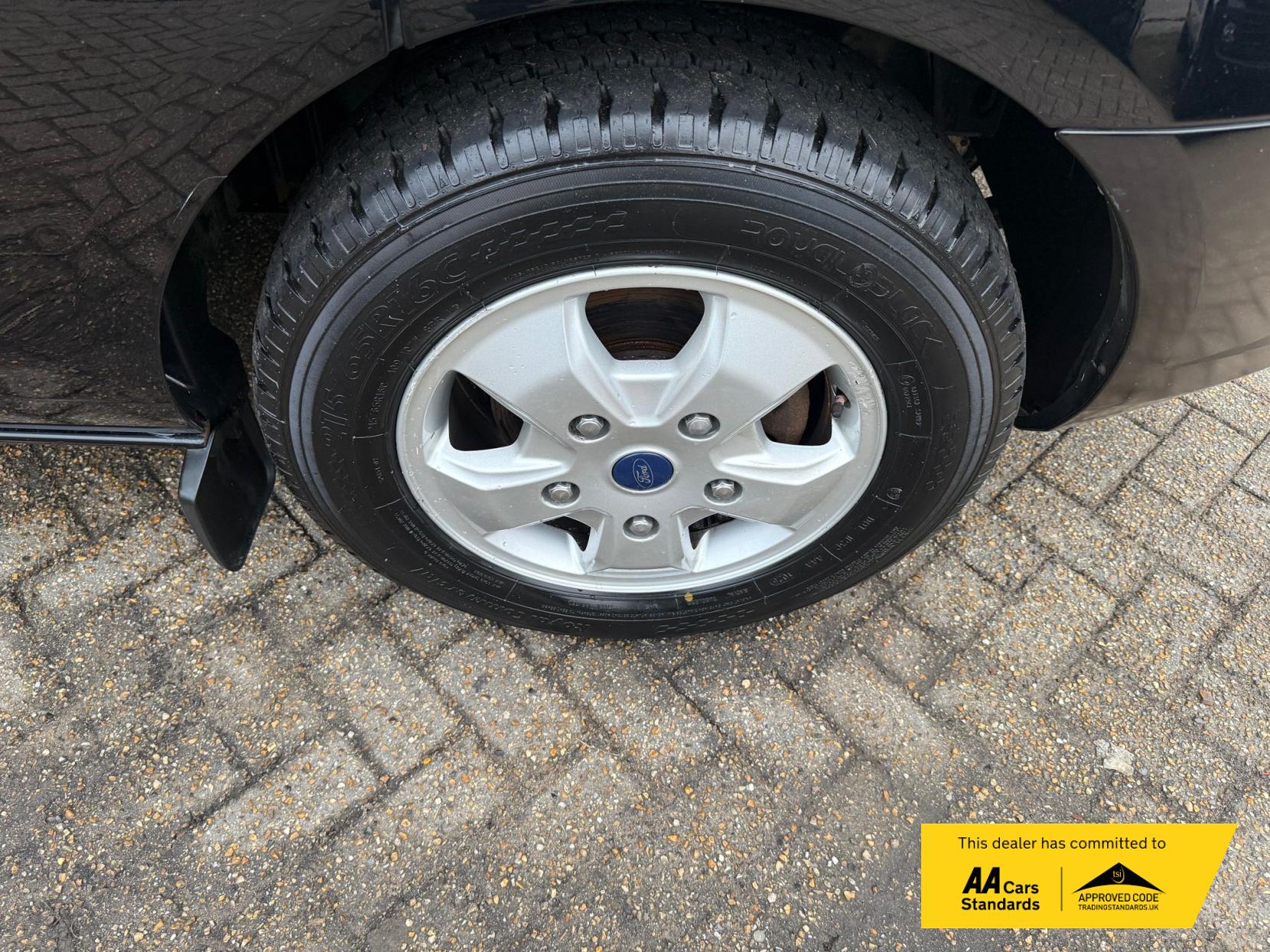 Ford Transit Custom 2.0 TDCi 290 Limited Panel Van 5dr Diesel Manual L2 H2 (157 g/km, 128 bhp)