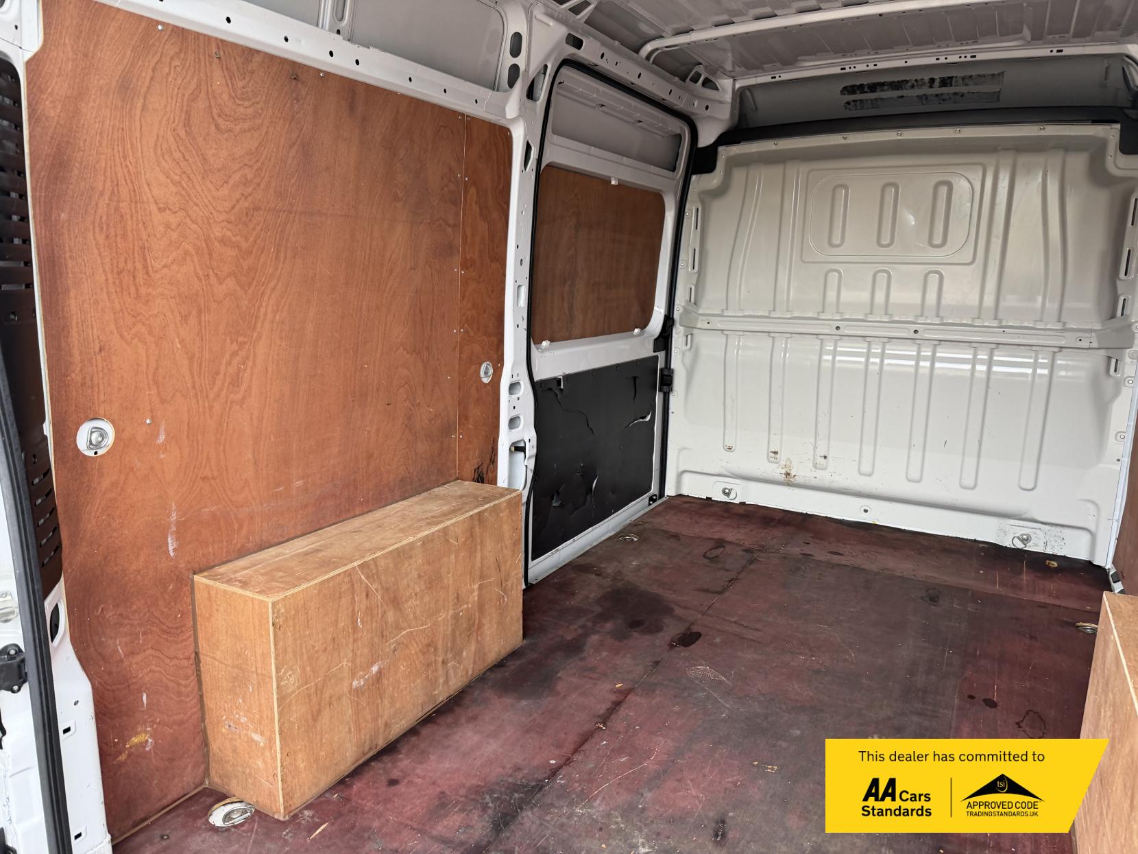 2023 Vauxhall Movano 2.2 CDTi 3500 BiTurbo Dynamic Panel Van 5dr Diesel Manual FWD L2 H2 Euro 6 (s/s) (140 ps) - Thumbnail 17