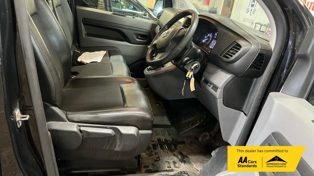 Toyota ProAce 2.0D Comfort Medium Panel Van 6dr Diesel Manual MWB Euro 6 (s/s) (120 ps)