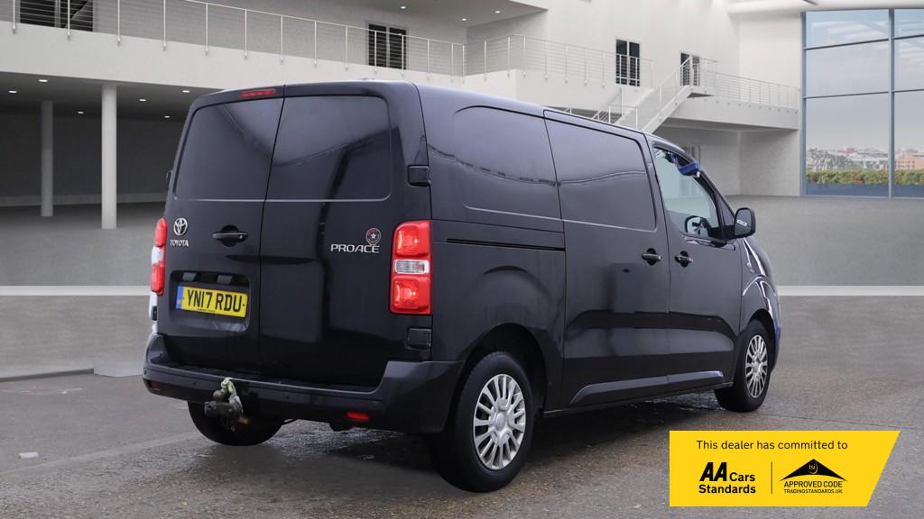 Toyota ProAce 2.0D Comfort Medium Panel Van 6dr Diesel Manual MWB Euro 6 (s/s) (120 ps)