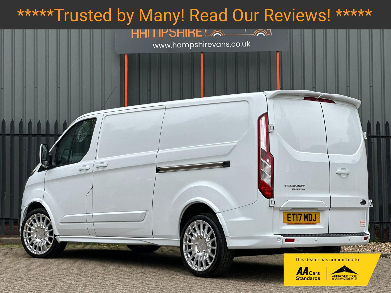 Ford Transit Custom 2.0 TDCi 290 Limited Panel Van 5dr Diesel Manual L2 H2 (157 g/km, 128 bhp)