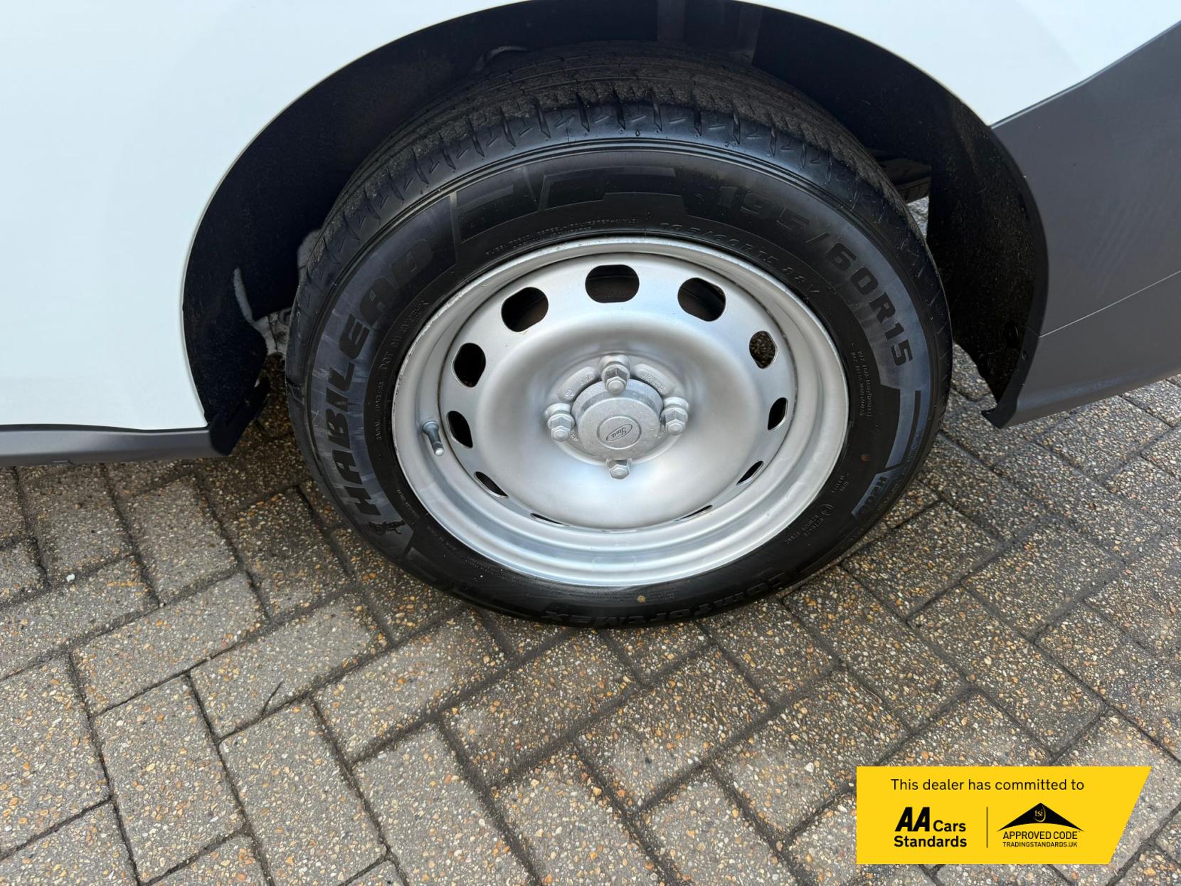 Ford Transit Courier 1.5 TDCi Panel Van 5dr Diesel Manual L1 Euro 6 (75 ps)