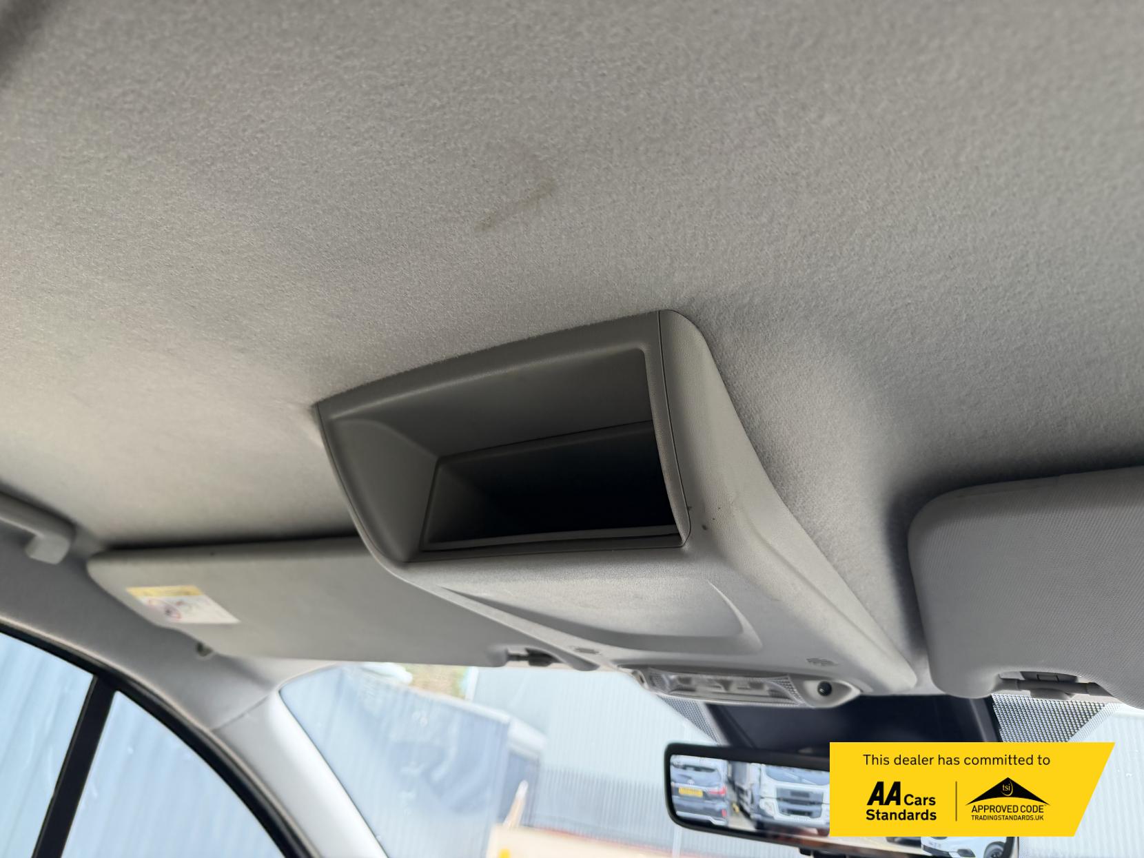 Ford Transit Custom 2.0 300 EcoBlue Limited Crew Van Double Cab 5dr Diesel Manual L2 H1 Euro 6 (s/s) (130 ps)