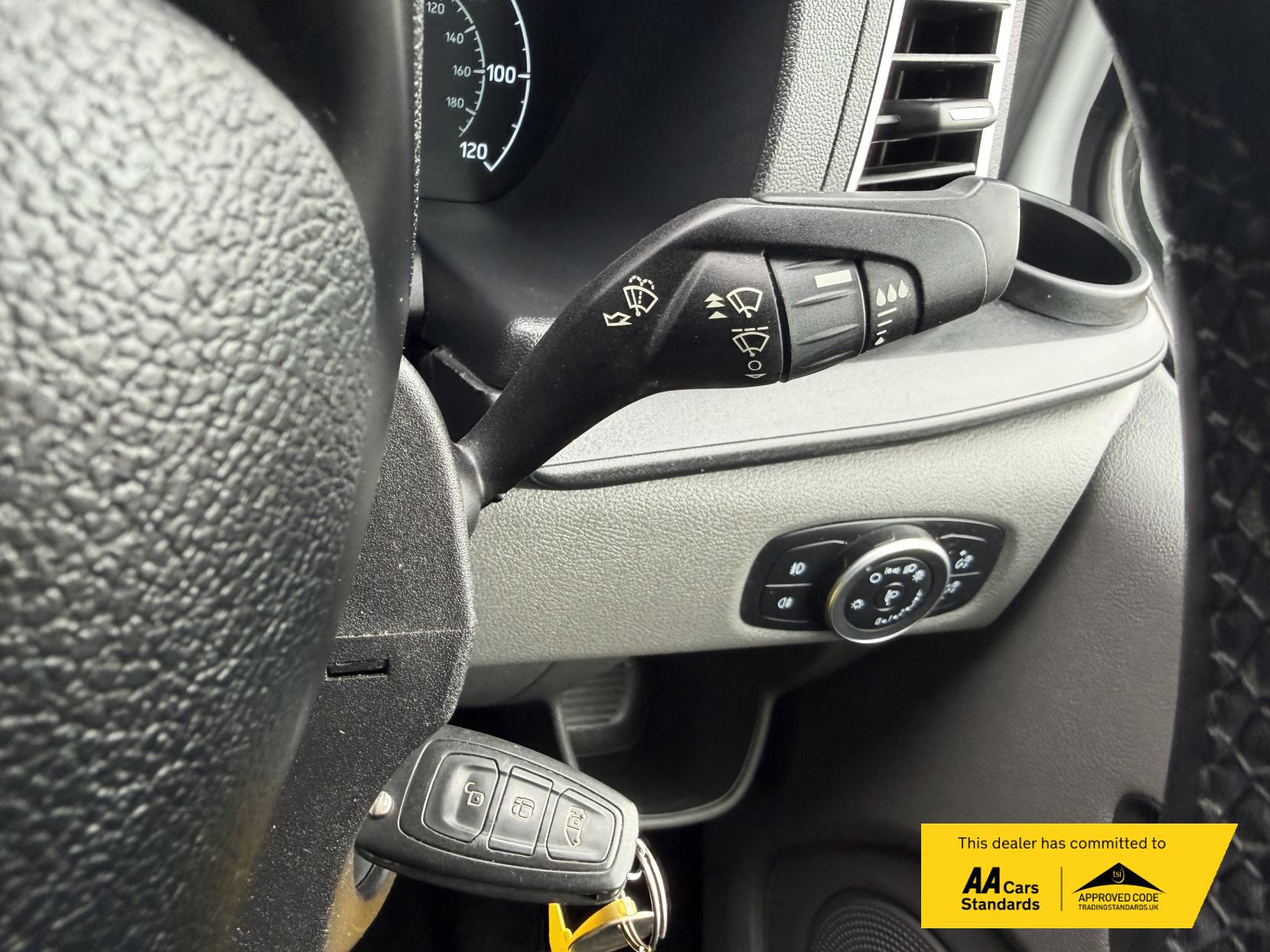 Ford Transit Custom 2.0 300 EcoBlue Limited Crew Van Double Cab 5dr Diesel Manual L2 H1 Euro 6 (s/s) (130 ps)