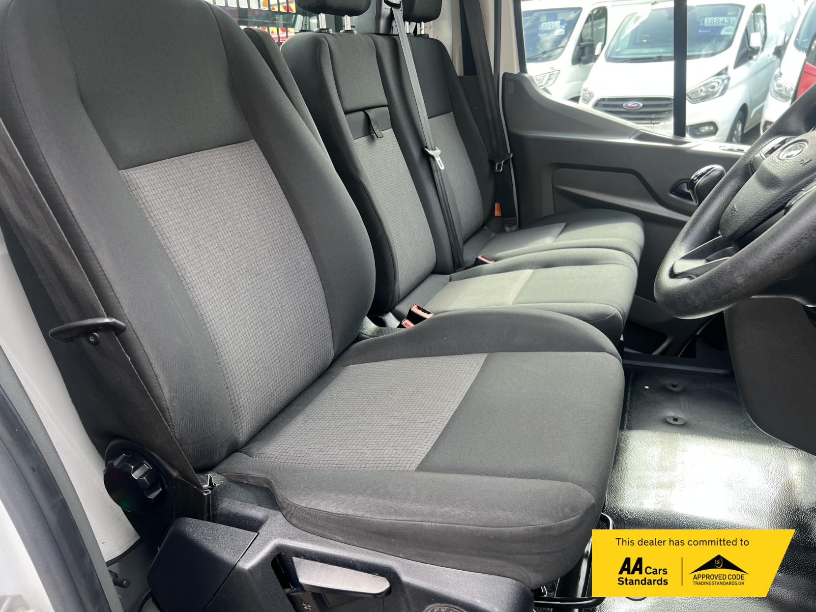 Ford Transit 2.0 350 EcoBlue HD Leader Chassis Cab 2dr Diesel Manual RWD L2 Euro 6 (s/s) (130 ps)