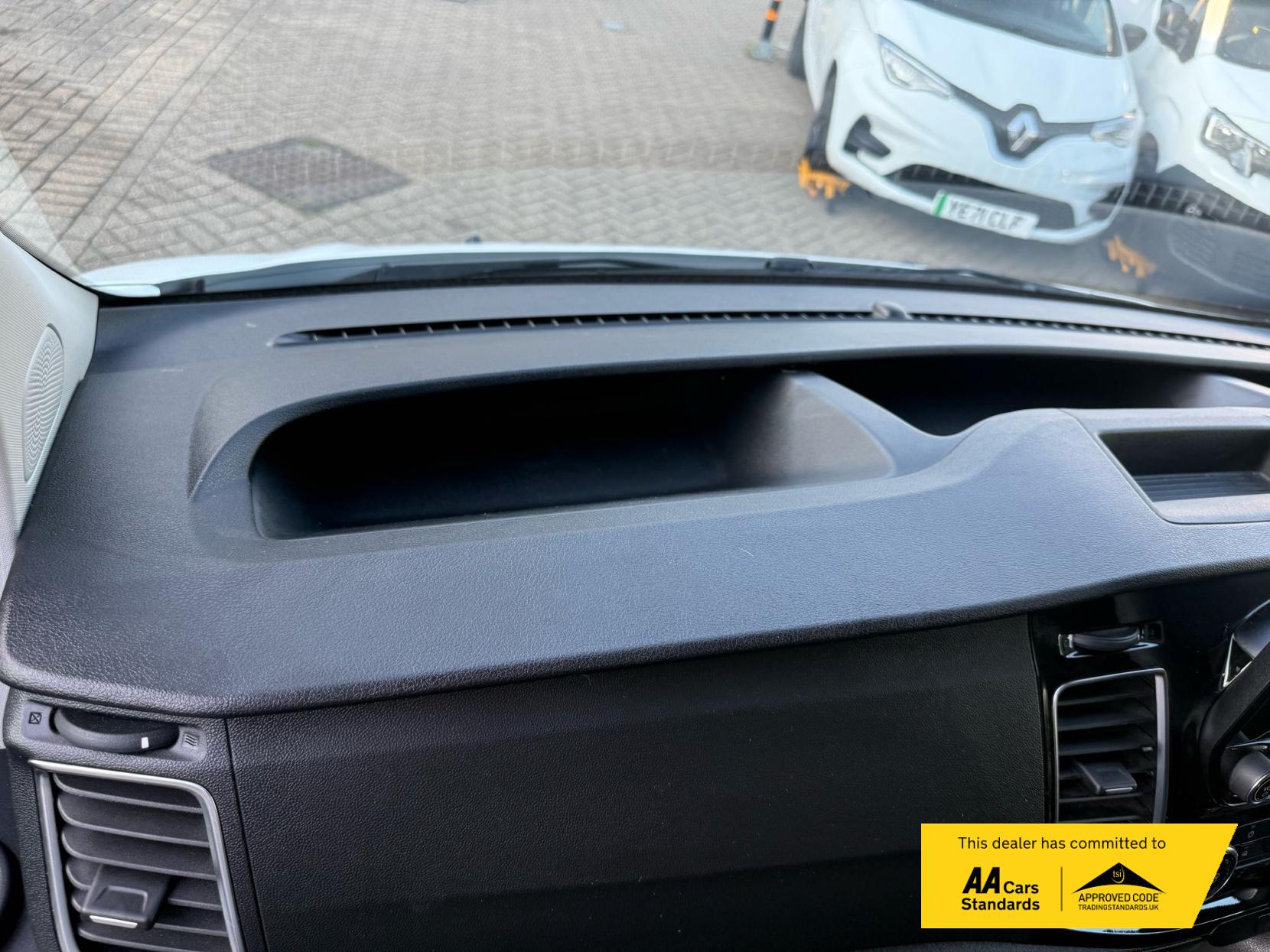 Ford Transit Custom 2.0 300 EcoBlue Limited Panel Van 5dr Diesel Auto L1 H1 Euro 6 (s/s) (130 ps)