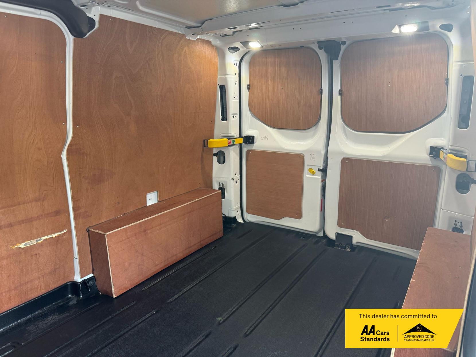 Ford Transit Custom 2.0 300 EcoBlue Limited Panel Van 5dr Diesel Auto L1 H1 Euro 6 (s/s) (130 ps)