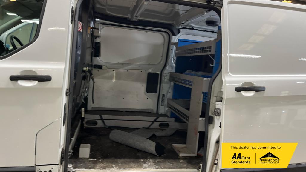 2021 Ford Transit Custom 2.0 320 EcoBlue Leader Panel Van 5dr Diesel Manual L1 H1 Euro 6 (s/s) (105 ps) - Thumbnail 11