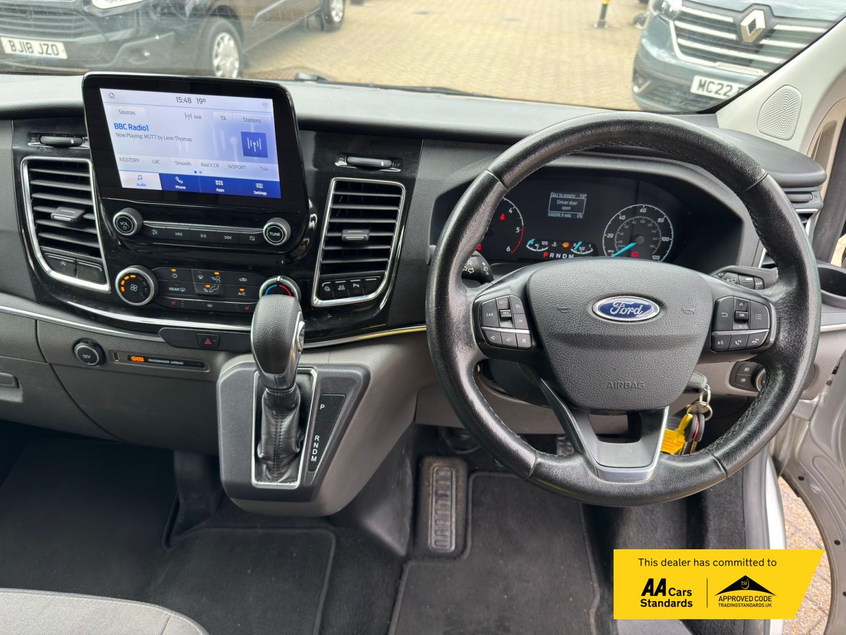 2020 Ford Tourneo Custom 2.0 320 EcoBlue Titanium Minibus Double Cab 5dr Diesel Auto L2 Euro 6 (s/s) (130 ps) - Thumbnail 57
