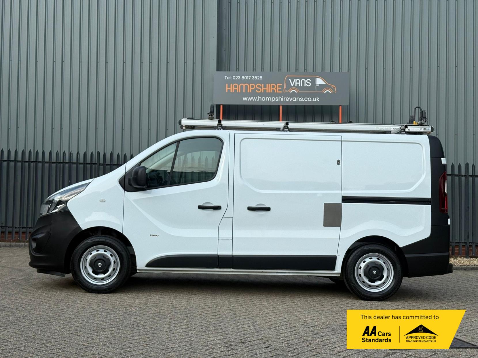 Vauxhall Vivaro 1.6 CDTi 2900 BiTurbo ecoFLEX Panel Van 5dr Diesel Manual L1 H1 Euro 5 (s/s) (120 ps)