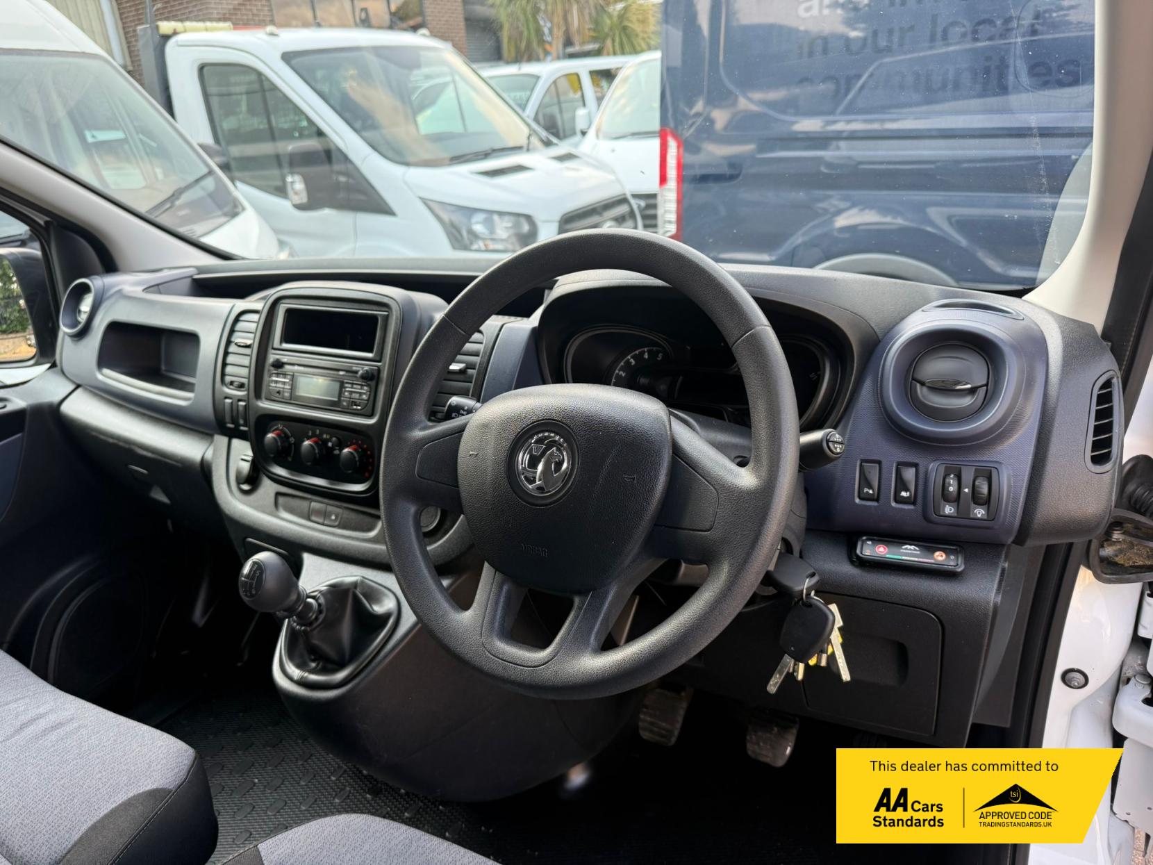 Vauxhall Vivaro 1.6 CDTi 2900 BiTurbo ecoFLEX Panel Van 5dr Diesel Manual L1 H1 Euro 5 (s/s) (120 ps)