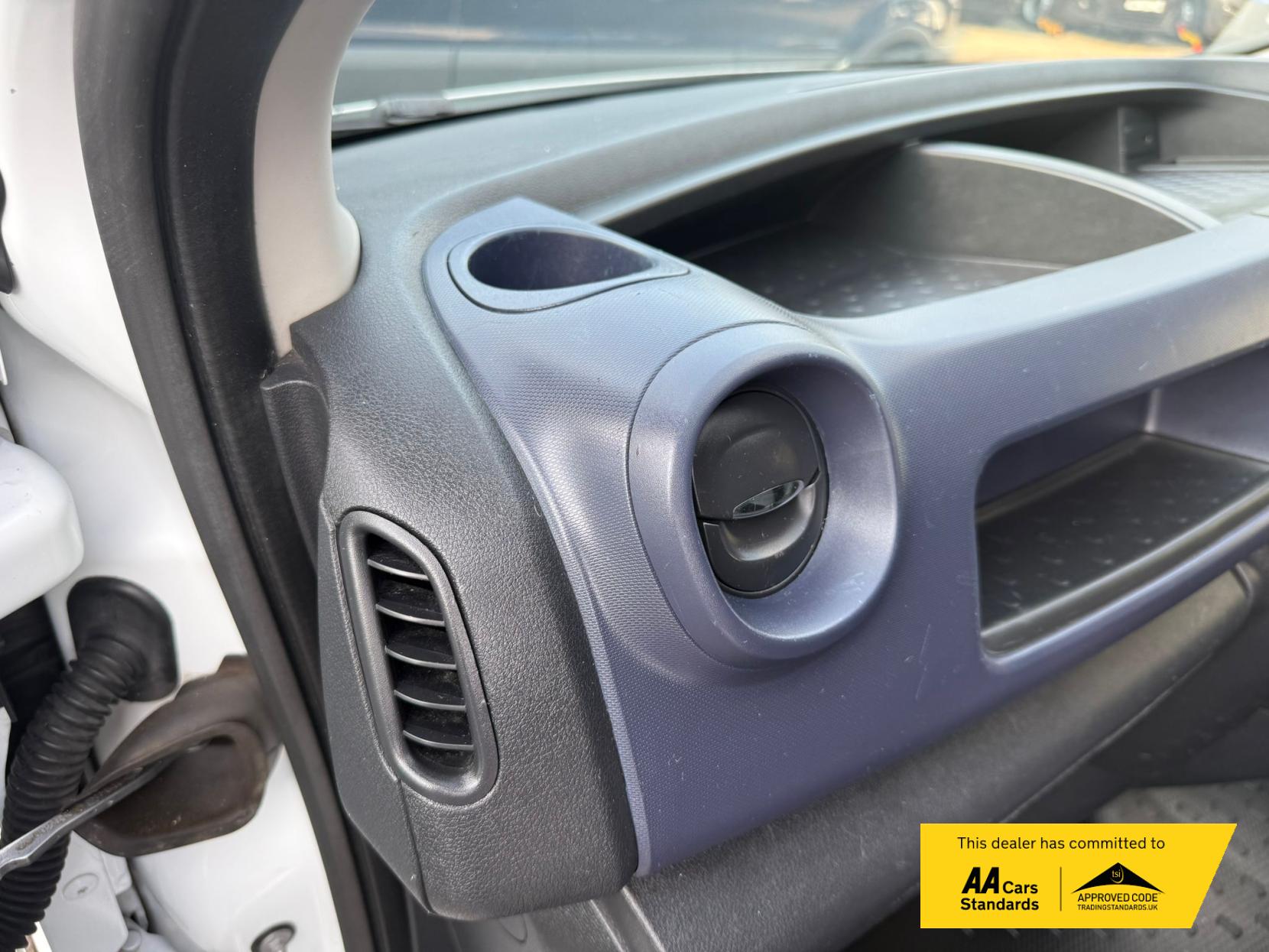 Vauxhall Vivaro 1.6 CDTi 2900 BiTurbo ecoFLEX Panel Van 5dr Diesel Manual L1 H1 Euro 5 (s/s) (120 ps)