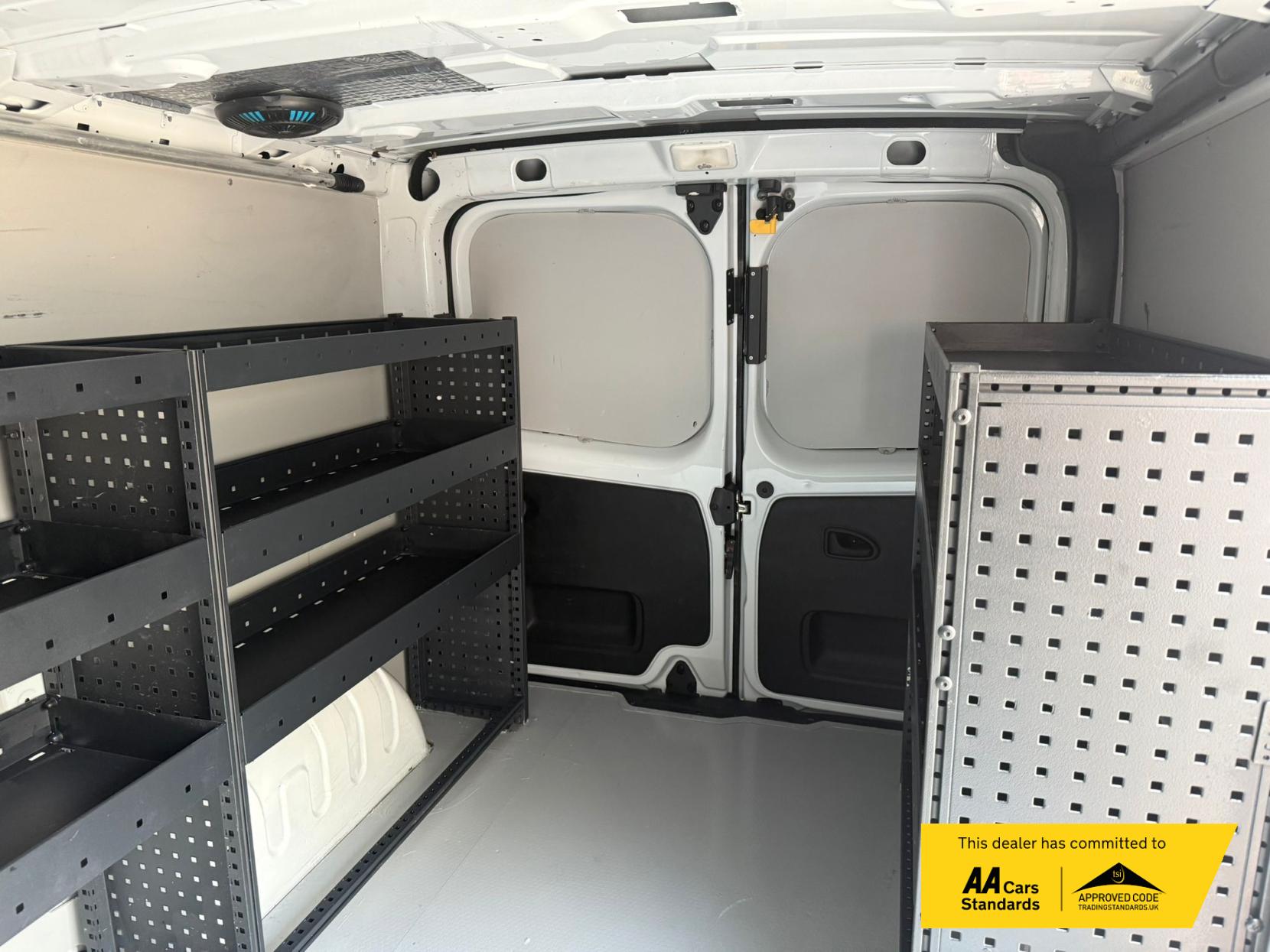 Vauxhall Vivaro 1.6 CDTi 2900 BiTurbo ecoFLEX Panel Van 5dr Diesel Manual L1 H1 Euro 5 (s/s) (120 ps)