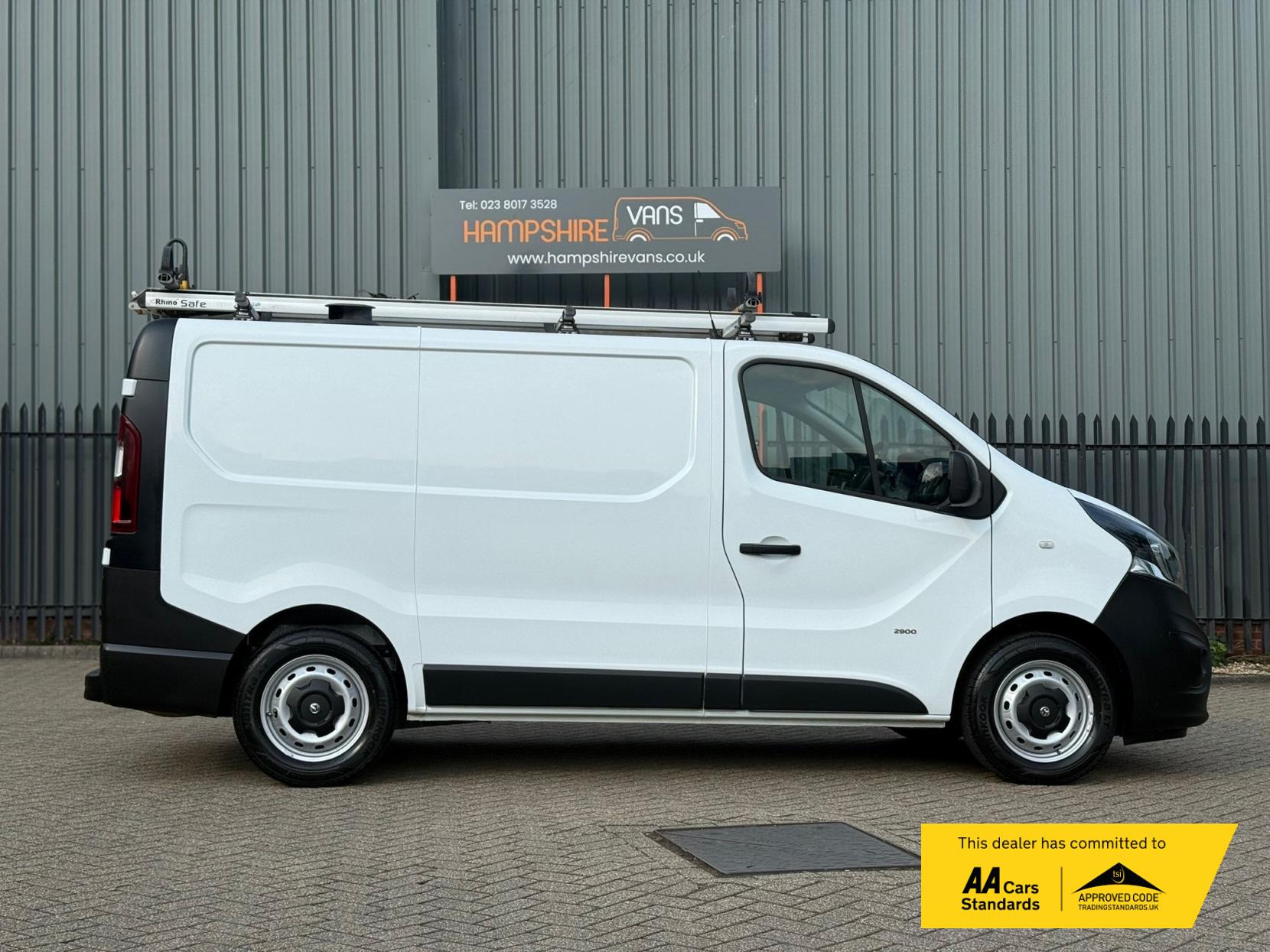 Vauxhall Vivaro 1.6 CDTi 2900 BiTurbo ecoFLEX Panel Van 5dr Diesel Manual L1 H1 Euro 5 (s/s) (120 ps)