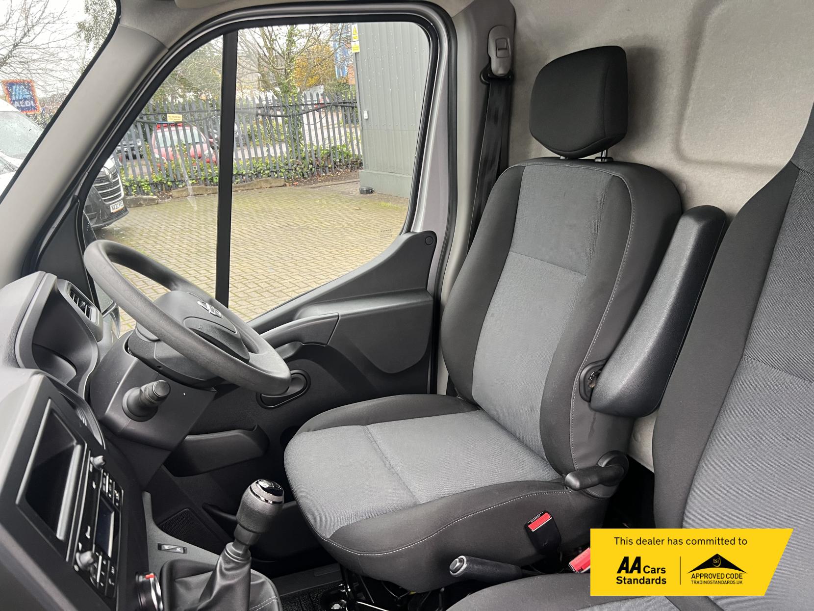 Nissan Interstar 2.3 dCi 35 Acenta Panel Van 4dr Diesel Manual FWD L3 H2 Euro 6 (135 ps)