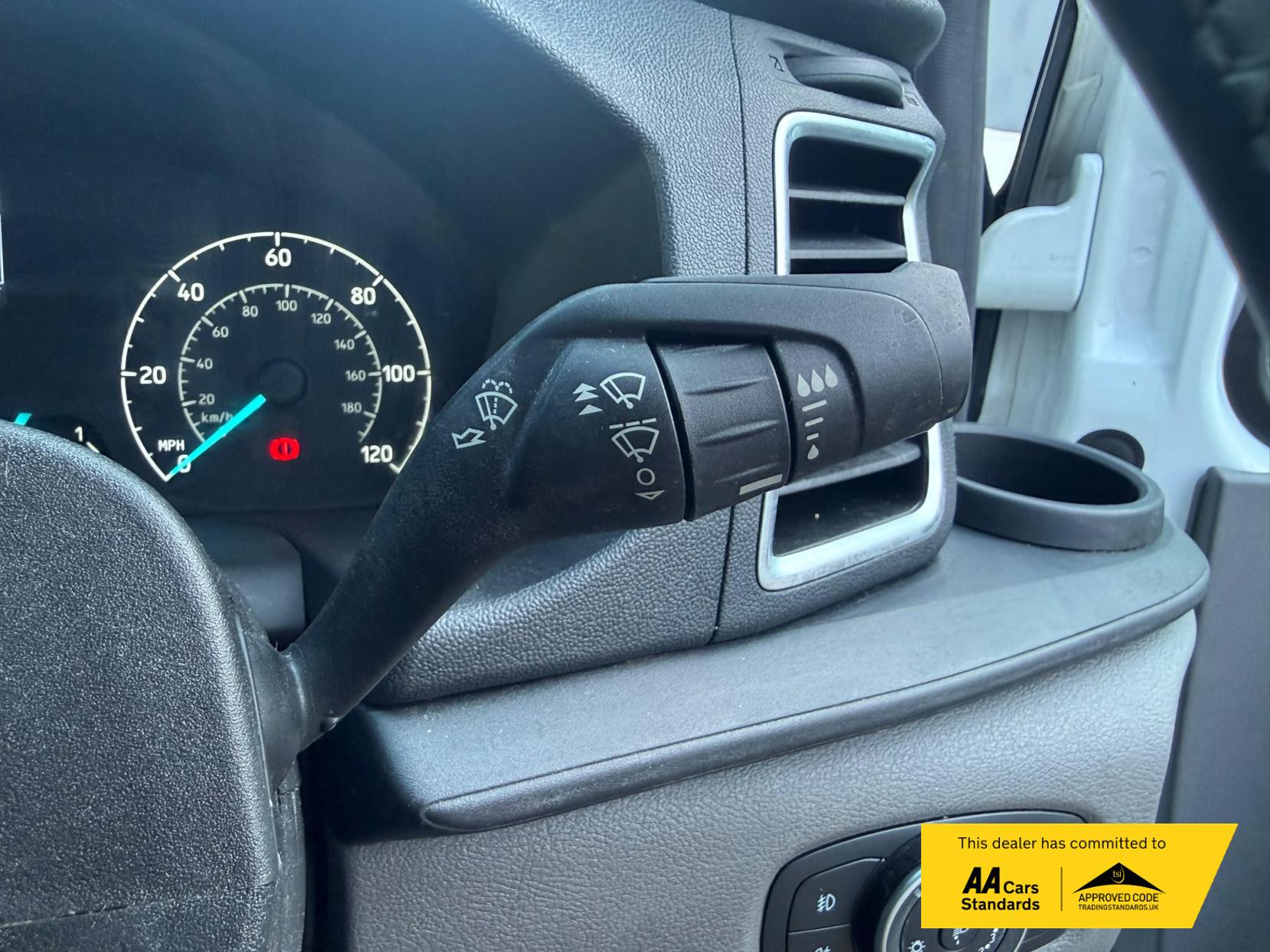 2022 Ford Transit Custom 2.0 300 EcoBlue Limited Panel Van 5dr Diesel Manual L2 H1 Euro 6 (s/s) (130 ps) - Thumbnail 47