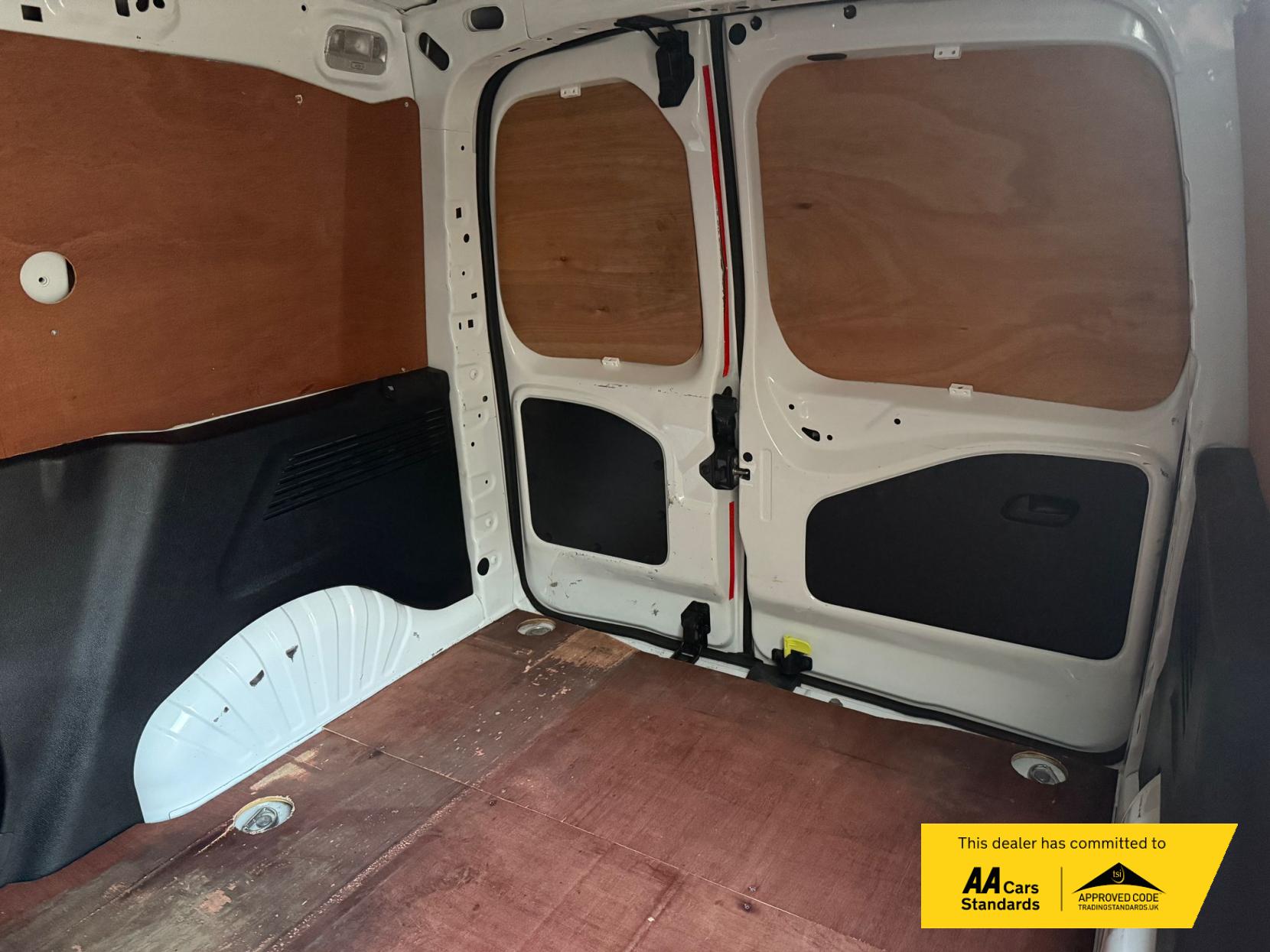 Vauxhall Combo 1.6 Turbo D 2300 Sportive Panel Van 4dr Diesel Manual L1 H1 Euro 6 (s/s) (100 ps)