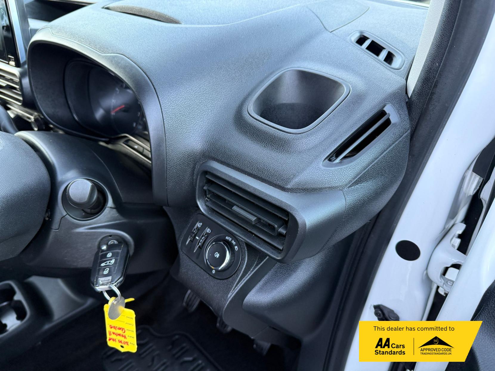 Vauxhall Combo 1.6 Turbo D 2300 Sportive Panel Van 4dr Diesel Manual L1 H1 Euro 6 (s/s) (100 ps)