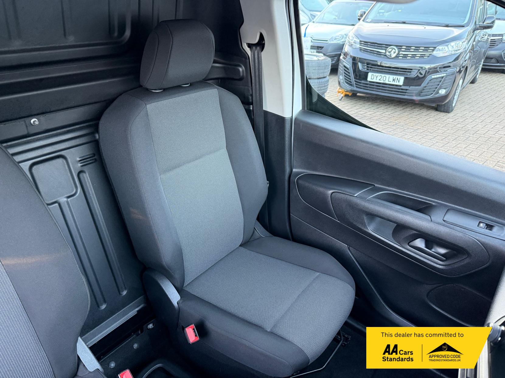 Vauxhall Combo 1.6 Turbo D 2300 Sportive Panel Van 4dr Diesel Manual L1 H1 Euro 6 (s/s) (100 ps)