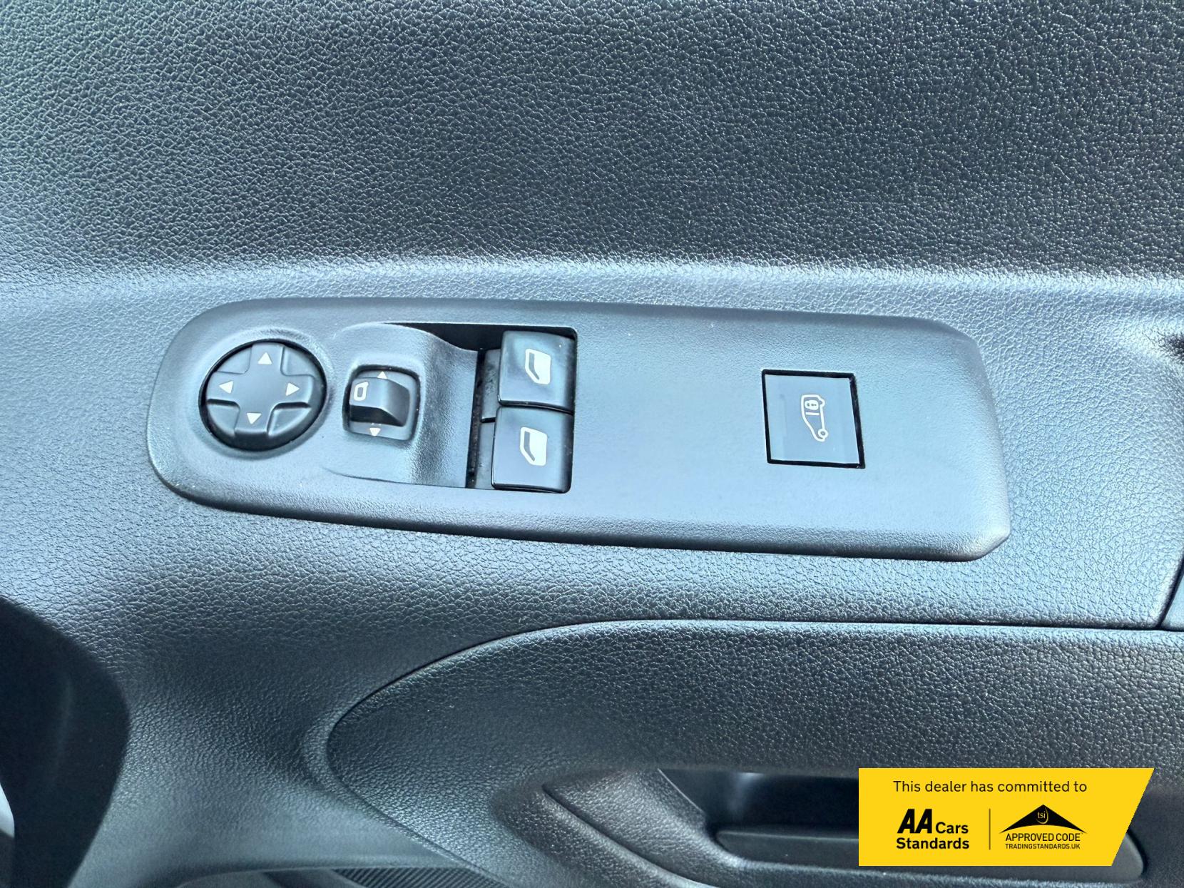 Vauxhall Combo 1.6 Turbo D 2300 Sportive Panel Van 4dr Diesel Manual L1 H1 Euro 6 (s/s) (100 ps)