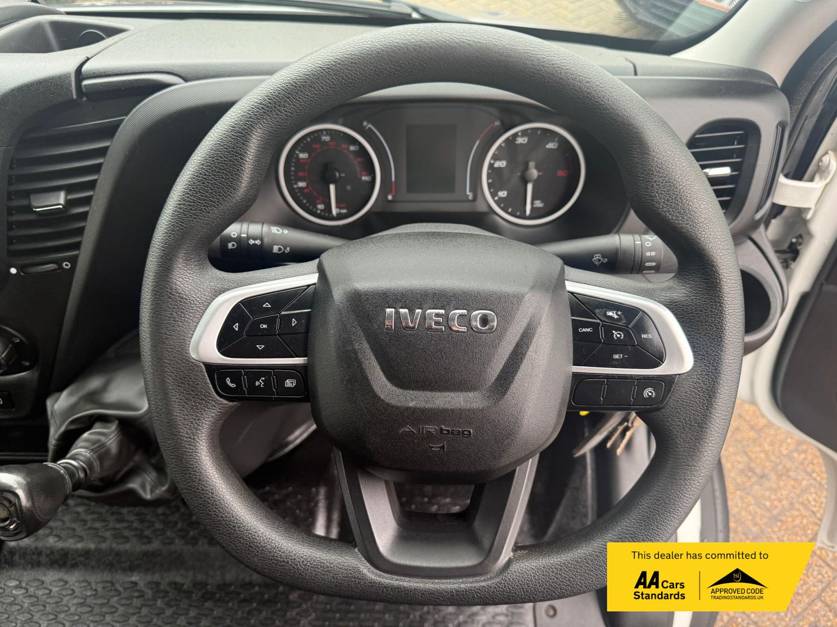Iveco Daily 2.3D HPI 14V 35C 3450 Tipper 2dr Diesel Manual L2 Euro 6 (s/s) (DRW) (136 ps)