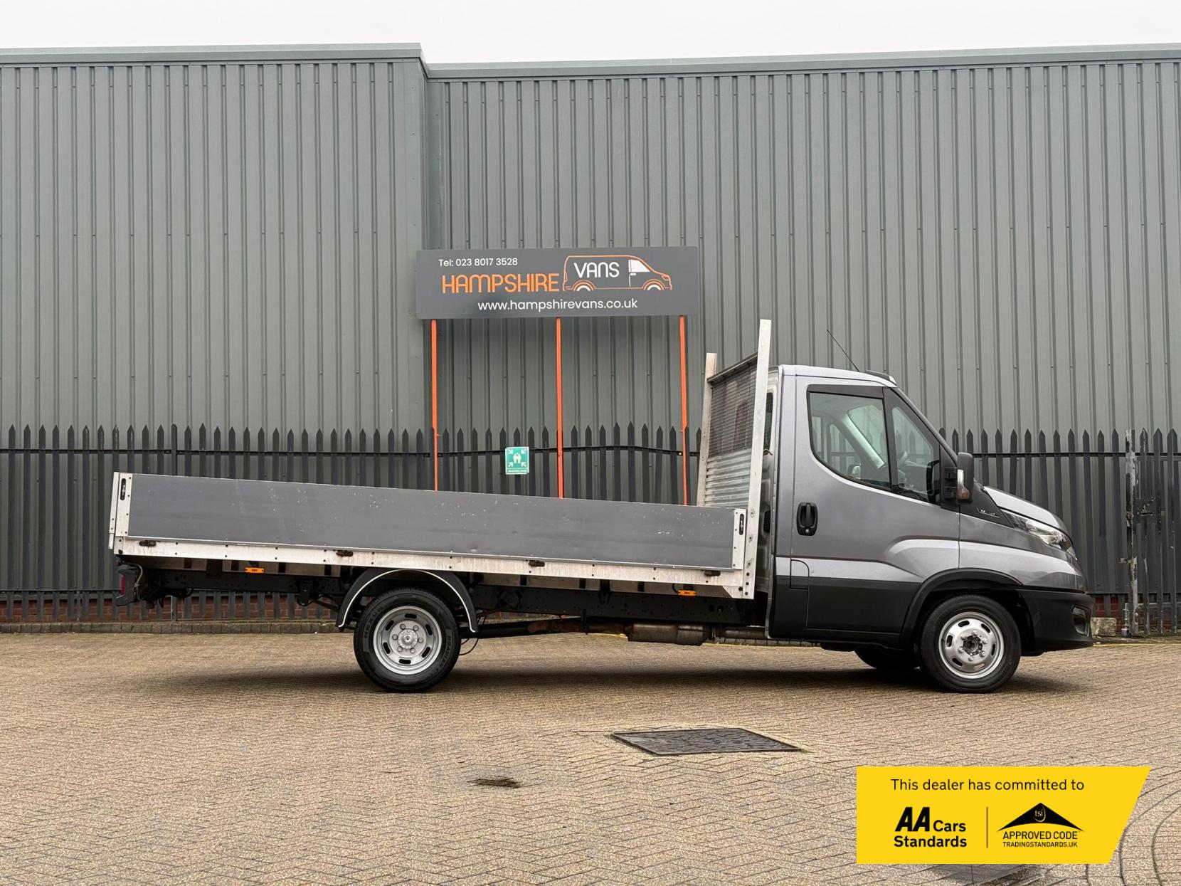 Iveco Daily 2.3D HPI 14V 35C 3450 Tipper 2dr Diesel Manual L2 Euro 6 (s/s) (DRW) (136 ps)