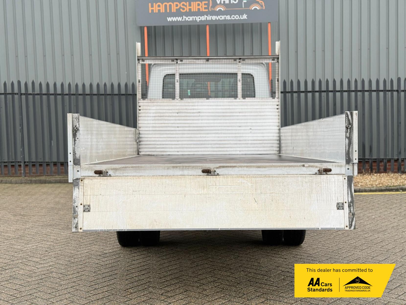 Iveco Daily 2.3D HPI 14V 35C 3450 Tipper 2dr Diesel Manual L2 Euro 6 (s/s) (DRW) (136 ps)