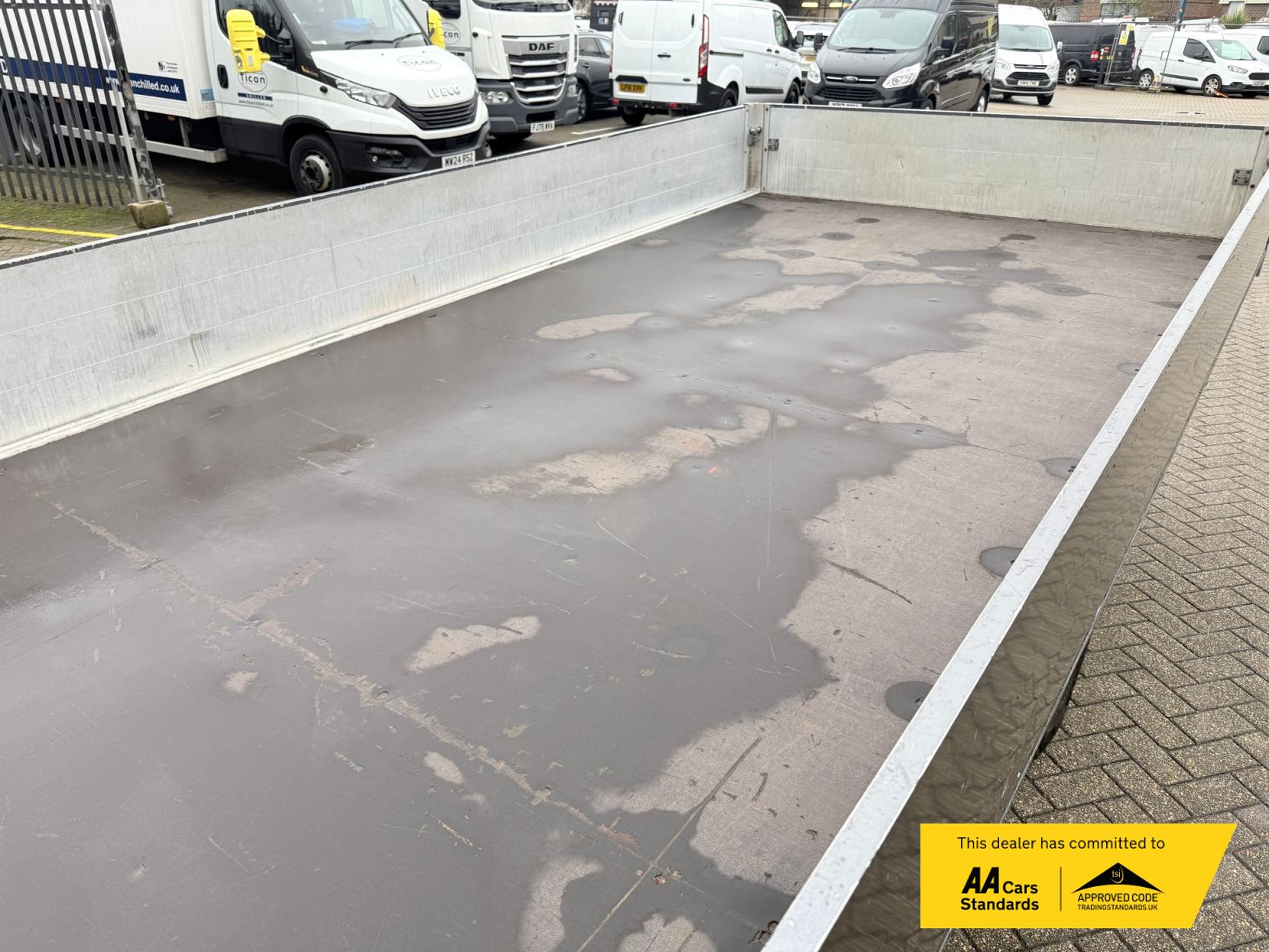 Iveco Daily 2.3D HPI 14V 35C 3450 Tipper 2dr Diesel Manual L2 Euro 6 (s/s) (DRW) (136 ps)