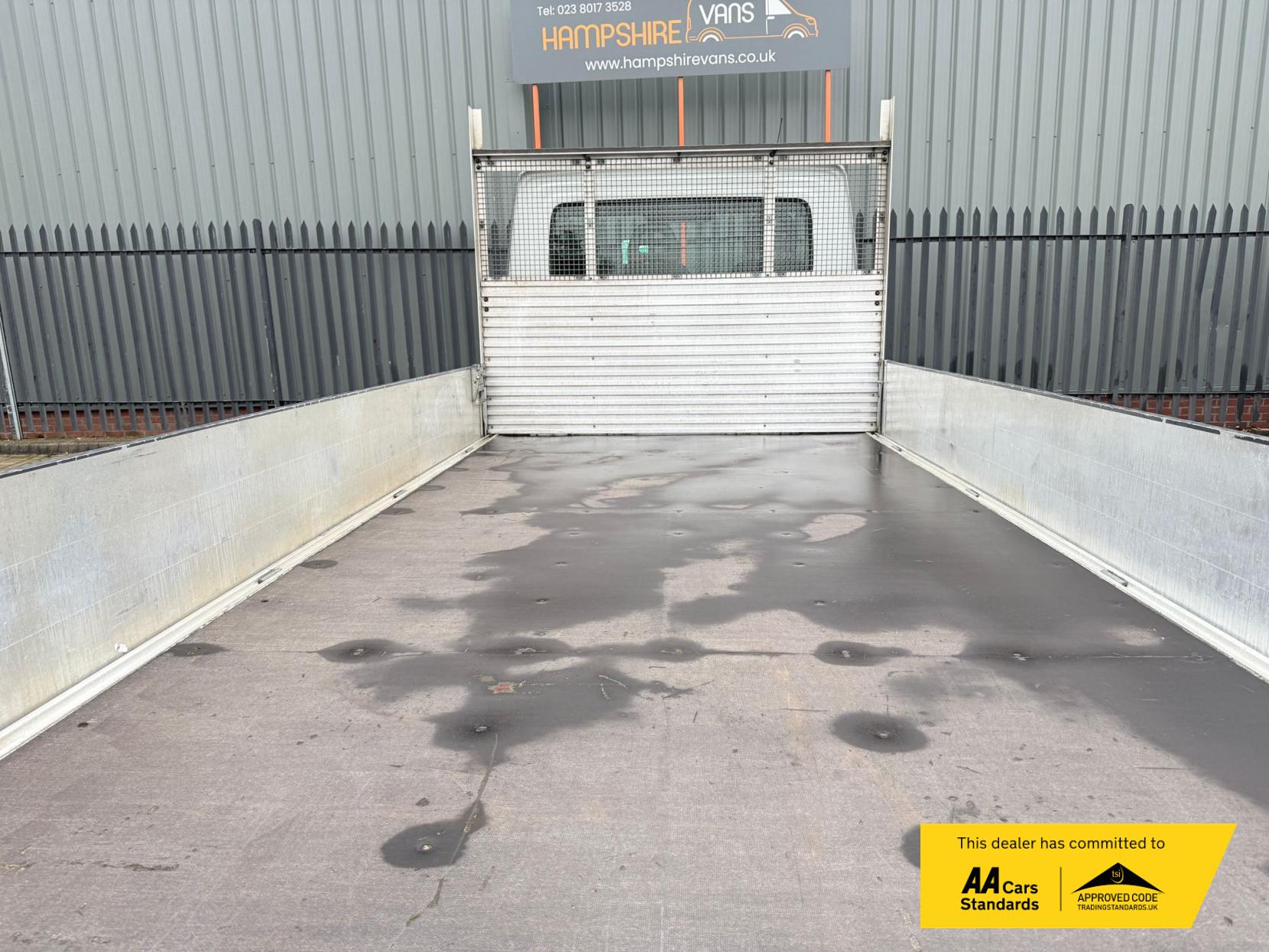 Iveco Daily 2.3D HPI 14V 35C 3450 Tipper 2dr Diesel Manual L2 Euro 6 (s/s) (DRW) (136 ps)