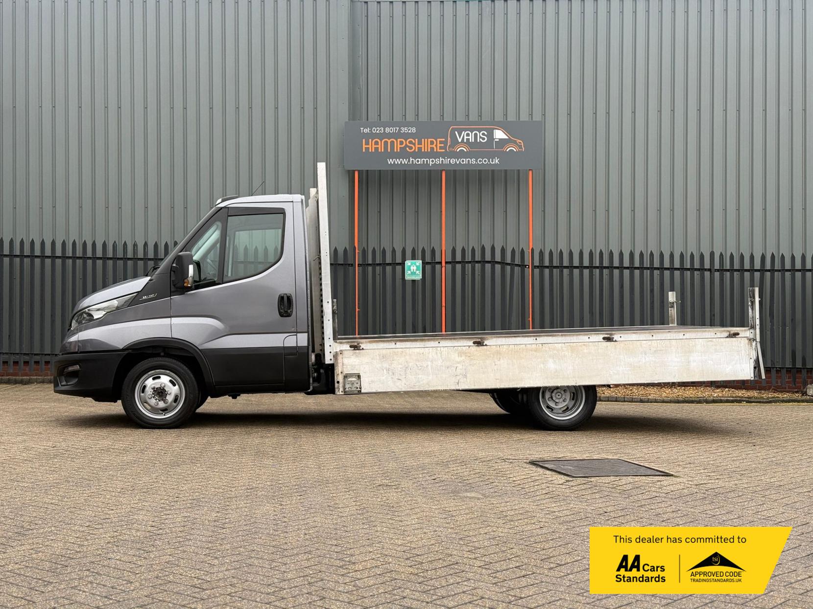 Iveco Daily 2.3D HPI 14V 35C 3450 Tipper 2dr Diesel Manual L2 Euro 6 (s/s) (DRW) (136 ps)