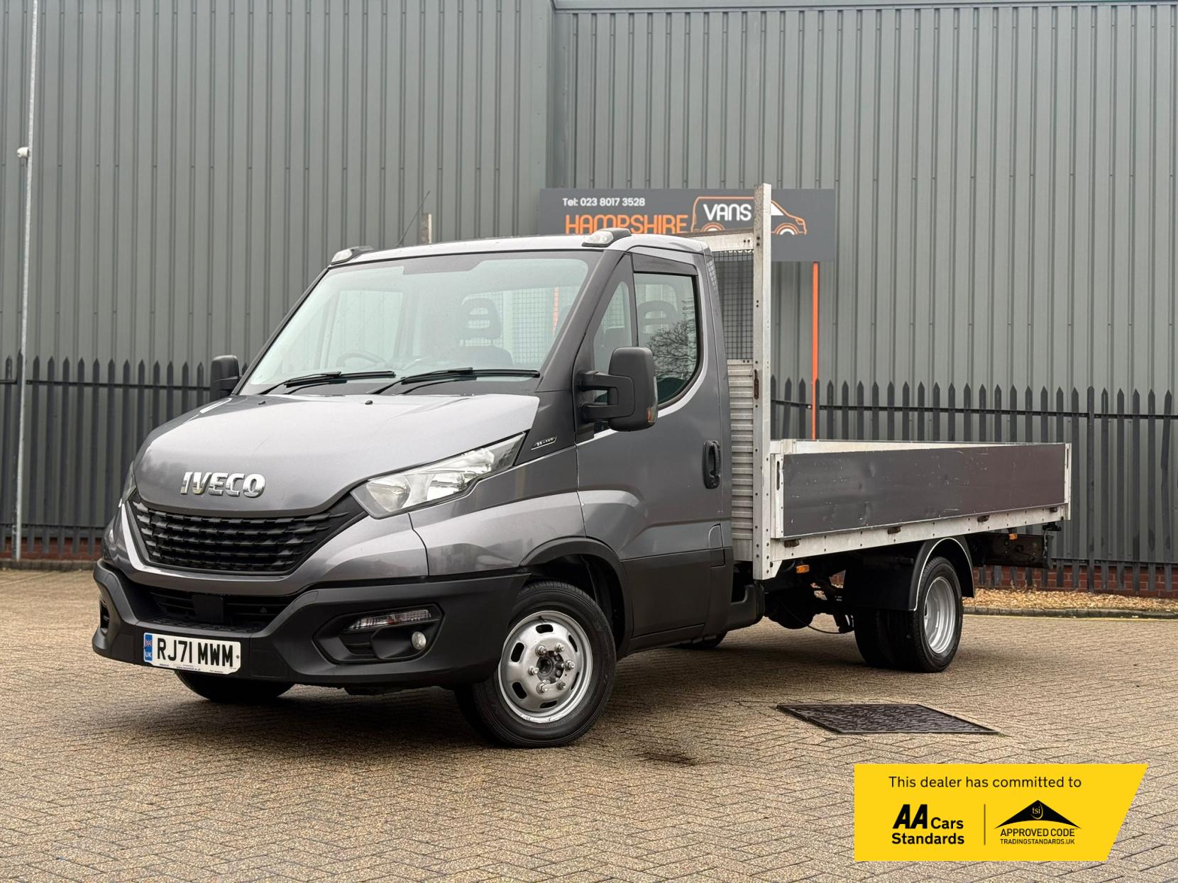 Iveco Daily 2.3D HPI 14V 35C 3450 Tipper 2dr Diesel Manual L2 Euro 6 (s/s) (DRW) (136 ps)
