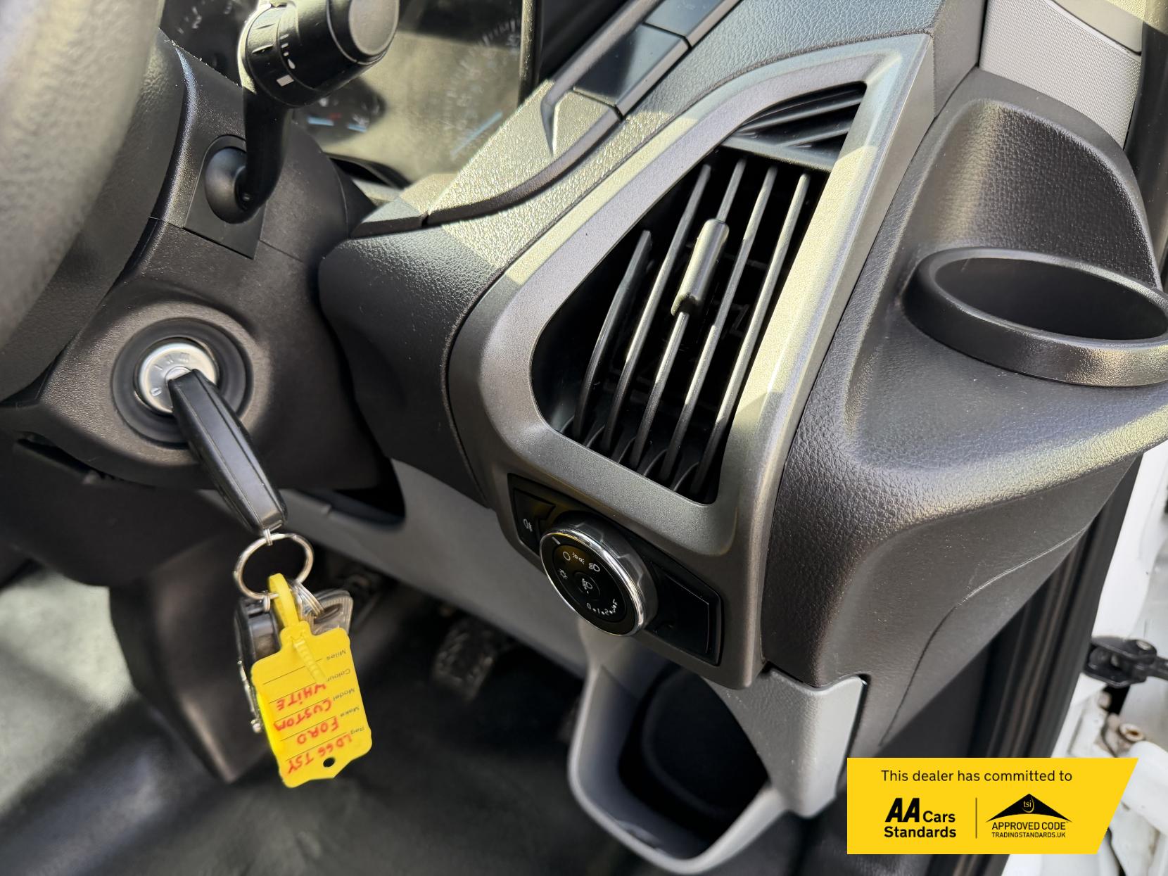 Ford Transit Custom 2.0 TDCi 310 Panel Van 5dr Diesel Manual L1 H1 (163 g/km, 104 bhp)