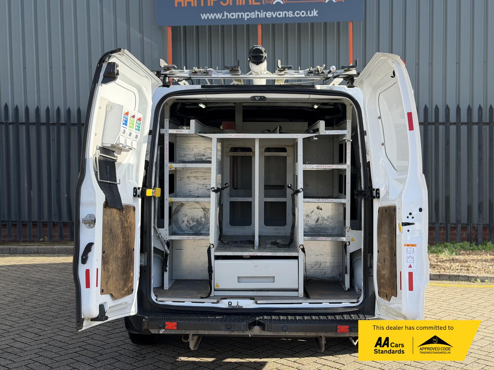 Ford Transit Custom 2.0 TDCi 310 Panel Van 5dr Diesel Manual L1 H1 (163 g/km, 104 bhp)