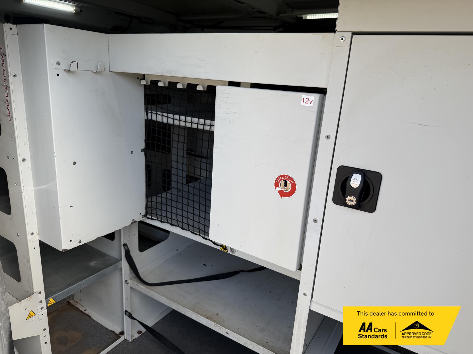 Ford Transit Custom 2.0 TDCi 310 Panel Van 5dr Diesel Manual L1 H1 (163 g/km, 104 bhp)