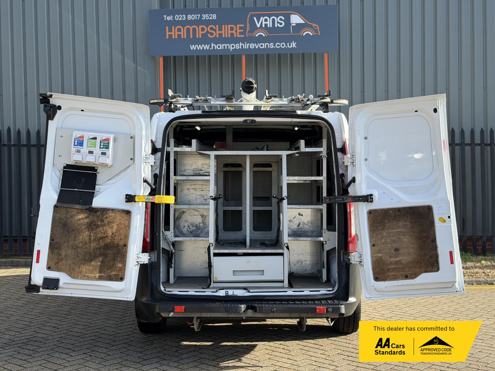 Ford Transit Custom 2.0 TDCi 310 Panel Van 5dr Diesel Manual L1 H1 (163 g/km, 104 bhp)