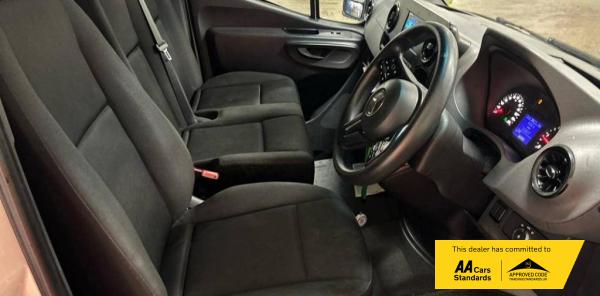 Mercedes-Benz Sprinter 2.1 314 CDi Temperature Controlled 5dr Diesel Manual RWD L3 H2 (210 g/km, 141 bhp)