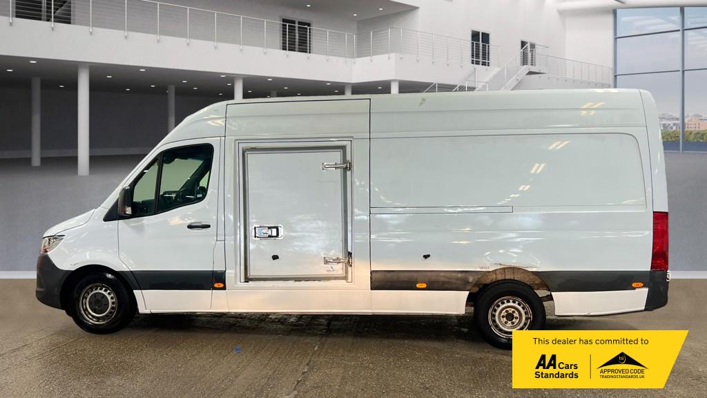 Mercedes-Benz Sprinter 2.1 314 CDi Temperature Controlled 5dr Diesel Manual RWD L3 H2 (210 g/km, 141 bhp)