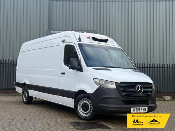 Mercedes-Benz Sprinter 2.1 314 CDi Temperature Controlled 5dr Diesel Manual RWD L3 H2 (210 g/km, 141 bhp)