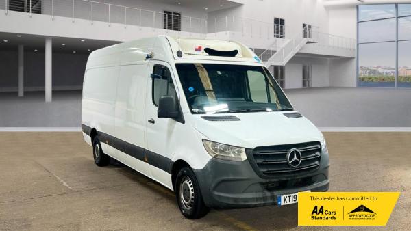 Mercedes-Benz Sprinter 2.1 314 CDi Temperature Controlled 5dr Diesel Manual RWD L3 H2 (210 g/km, 141 bhp)