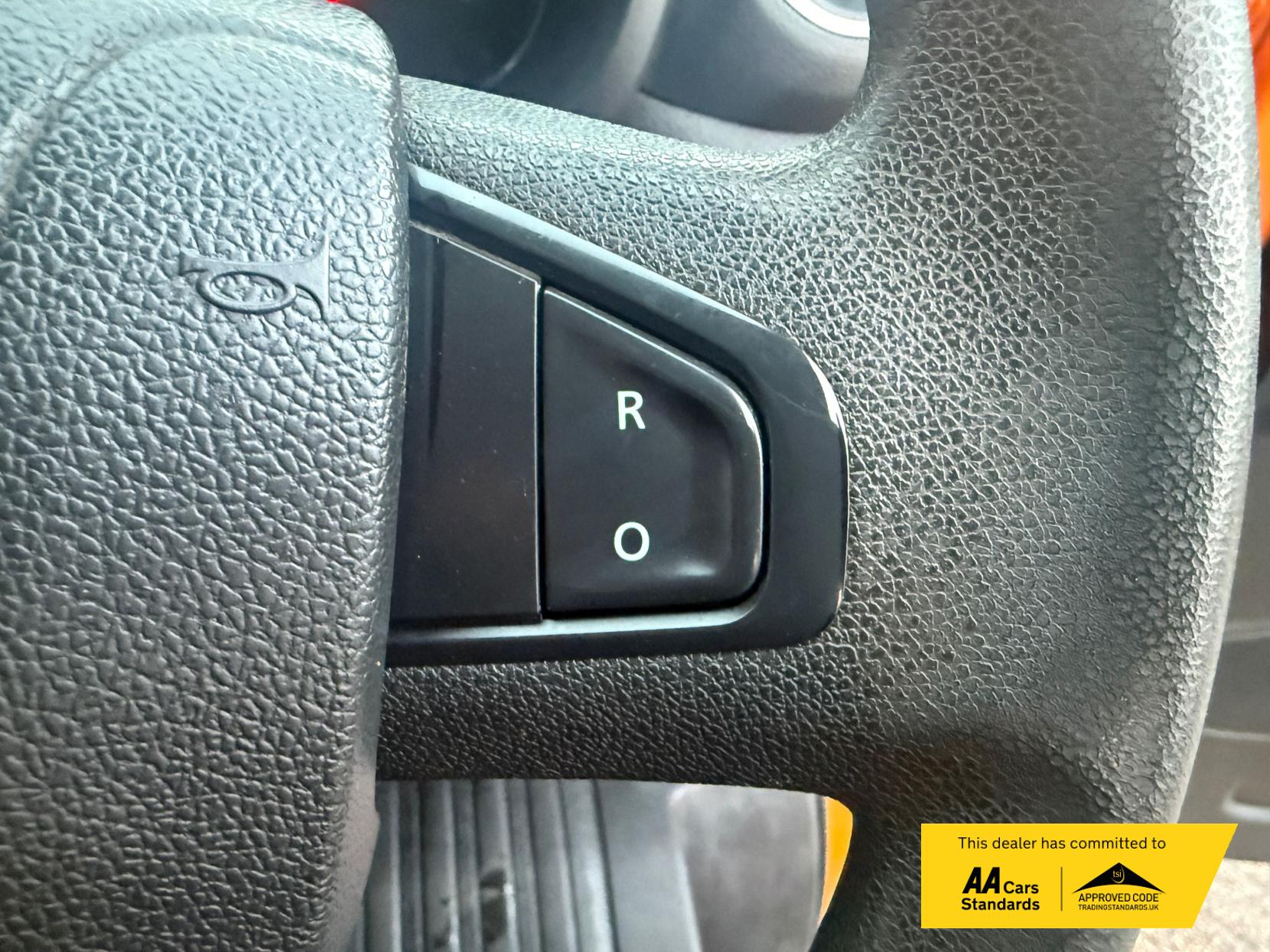 Nissan NV400 2.3 dCi 33 Tekna Panel Van 5dr Diesel Manual FWD L1 H1 Euro 6 (135 ps)