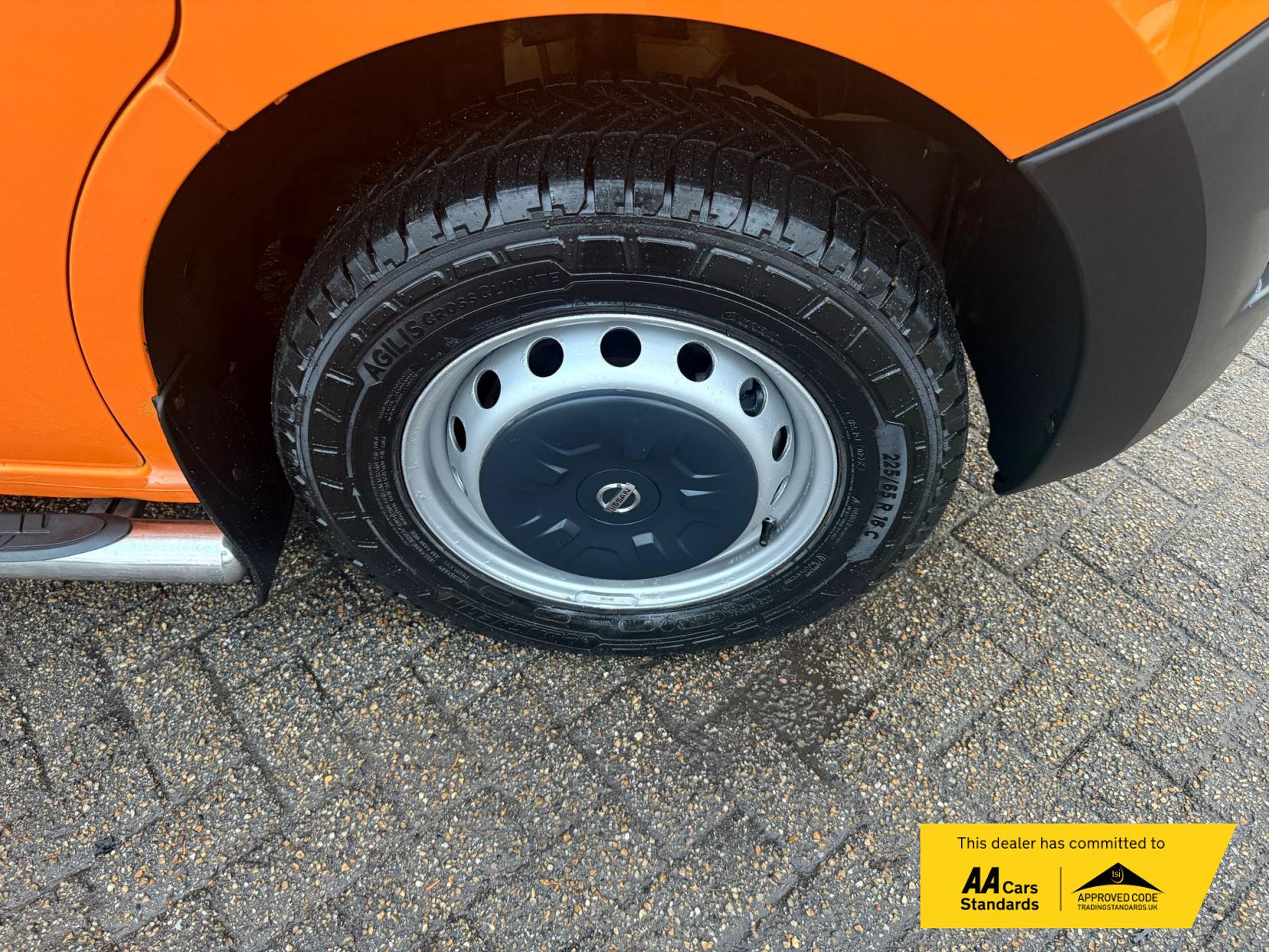 Nissan NV400 2.3 dCi 33 Tekna Panel Van 5dr Diesel Manual FWD L1 H1 Euro 6 (135 ps)