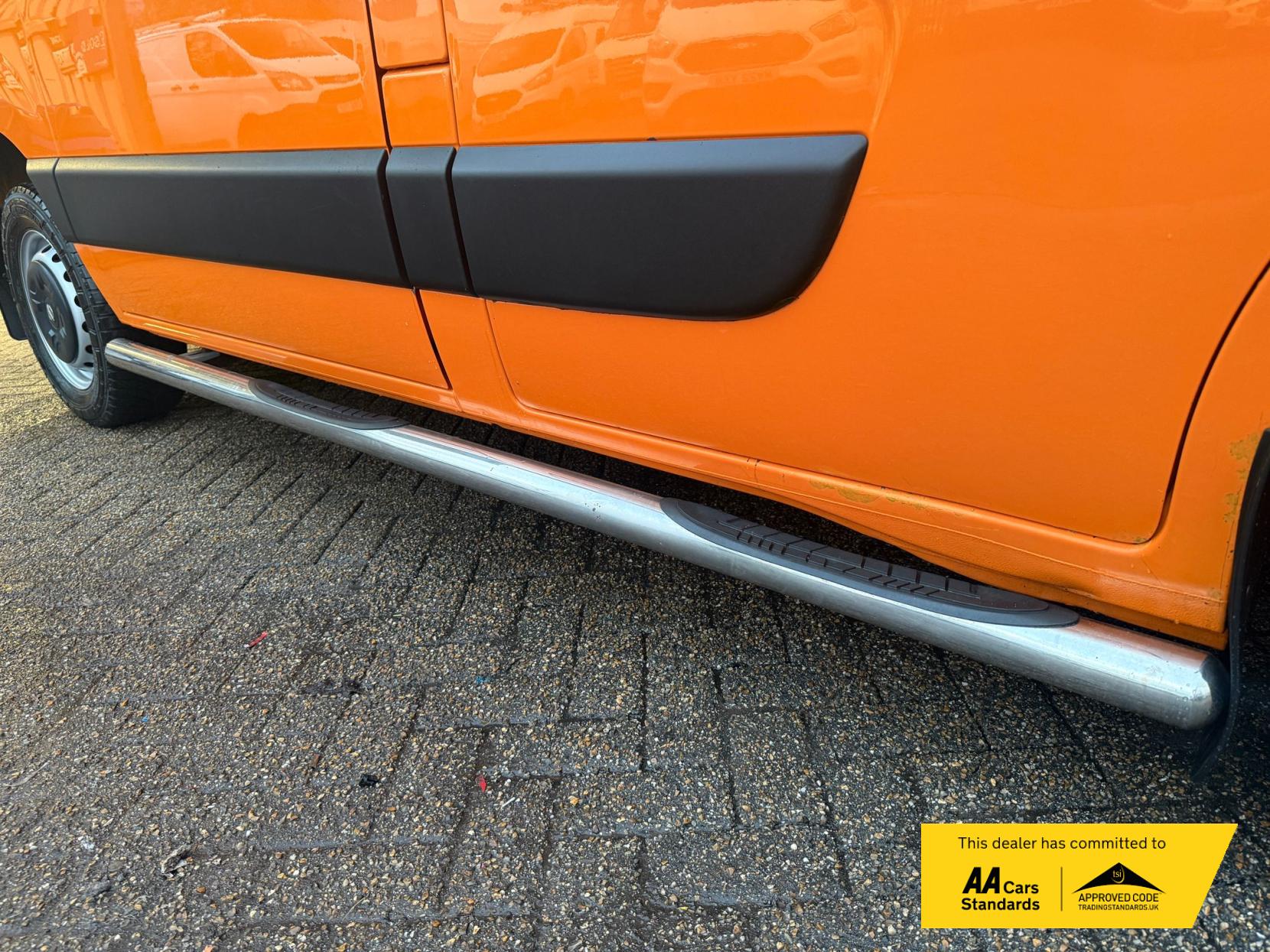 Nissan NV400 2.3 dCi 33 Tekna Panel Van 5dr Diesel Manual FWD L1 H1 Euro 6 (135 ps)