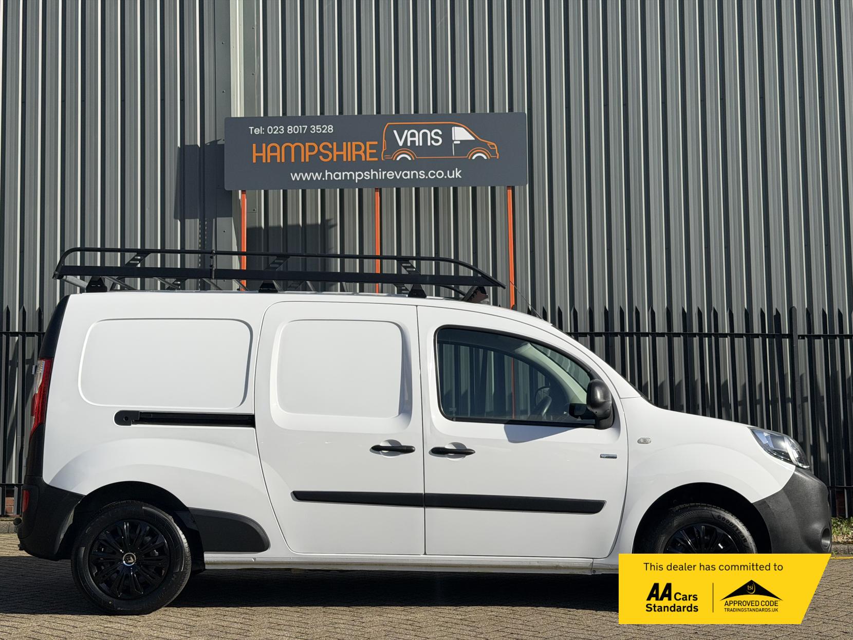 Renault Kangoo Maxi ZE LL21 33kWh Business Panel Van 4dr Electric Auto L3 H1 (i) (60 ps)