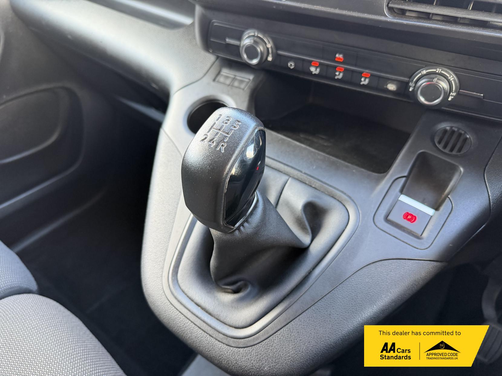 Vauxhall Combo 1.6 Turbo D 2300 Sportive Panel Van 4dr Diesel Manual L1 H1 Euro 6 (s/s) (100 ps)