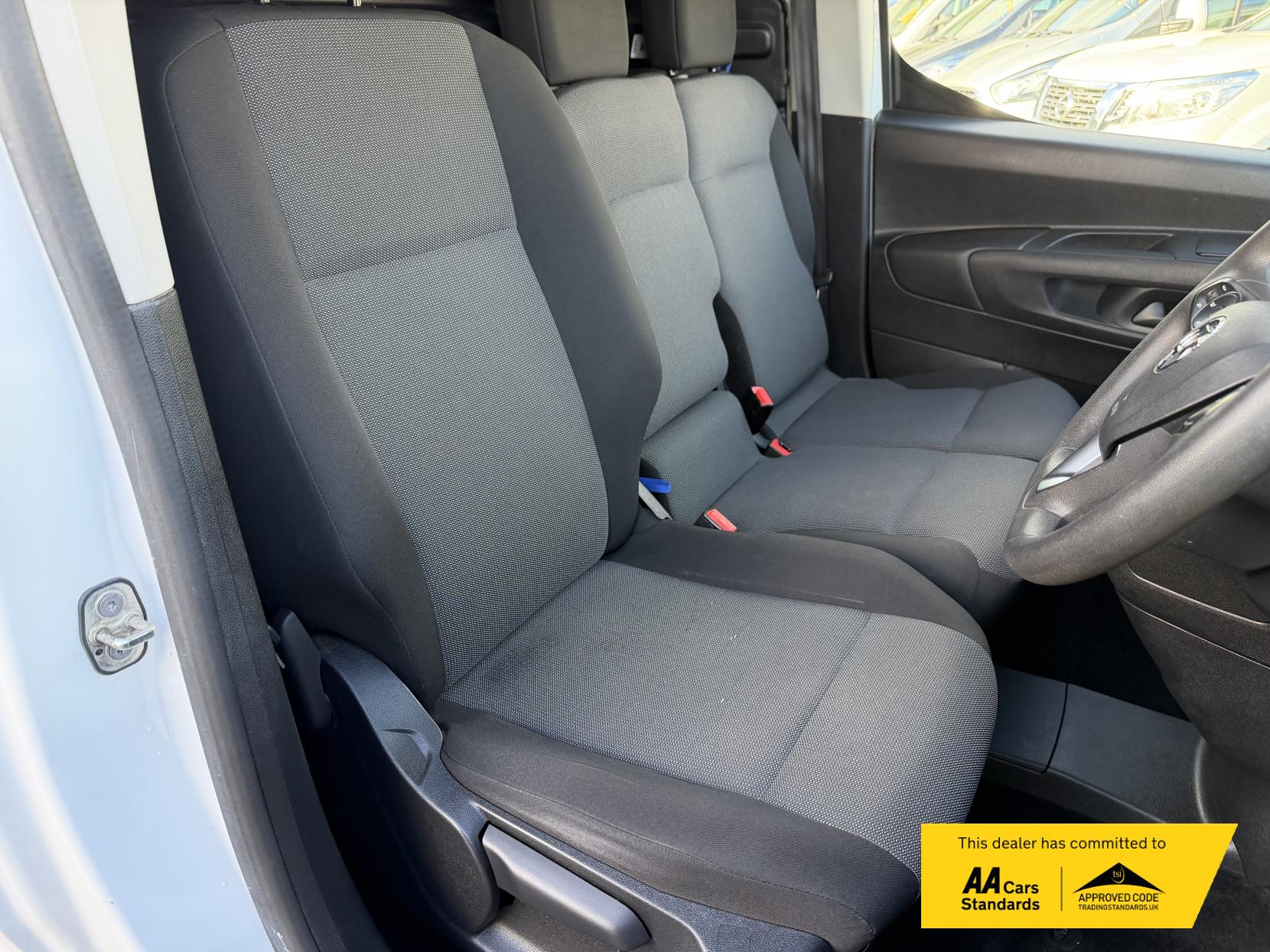 Vauxhall Combo 1.6 Turbo D 2300 Sportive Panel Van 4dr Diesel Manual L1 H1 Euro 6 (s/s) (100 ps)